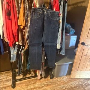 501 button fly Levi Jeans - Dark Indigo they are stiff from starch